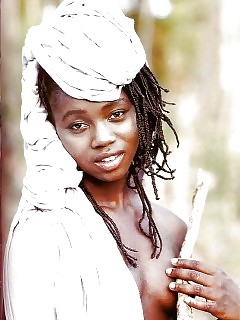 Wild Africa Black Pretty Feet