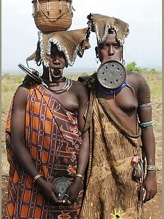 Shocking Africa BBW Ebony Lesbians