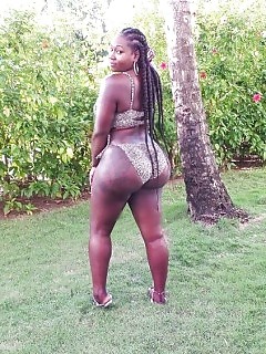 Ghetto Ebony Tits - Selfie Pictures and Big Ebony Boobs