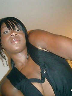 Photo Picture Of A Camwhoring Beautiful African Angel
