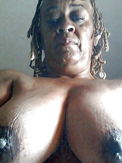 Ebony Grandma Tits - Granny Tits Pictures and Big Ebony Boobs