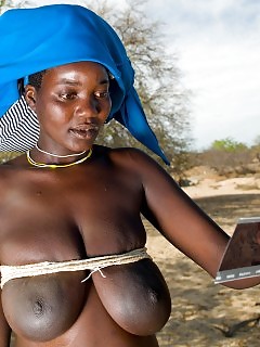 Sexy Pretty African Goddess Nude Ebony Model